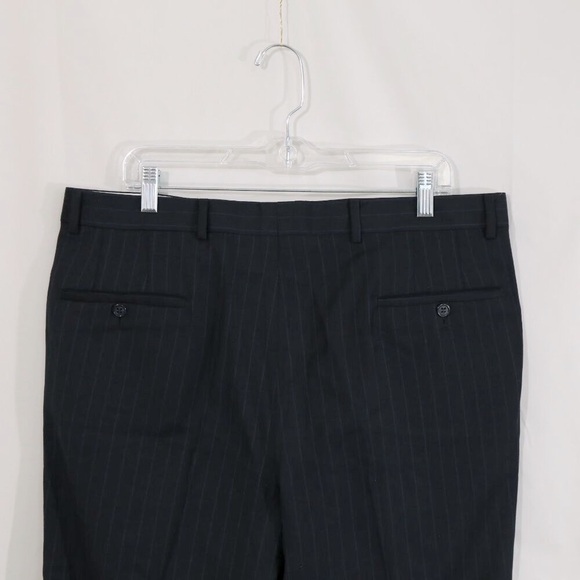 2-piece Samuelsohn Men’s 42R Navy Pinstripe Wool Suit Blazer & Pants Canada - Picture 14 of 16